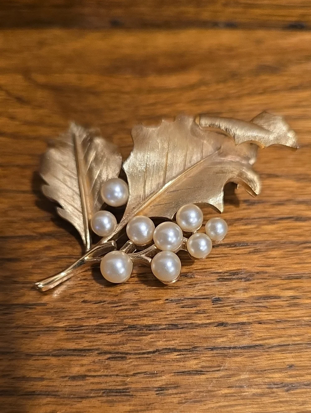 Vintage Signed Crown Trifari Brooch Vintage Gold Tone Leaves & Faux Pearl Brooch